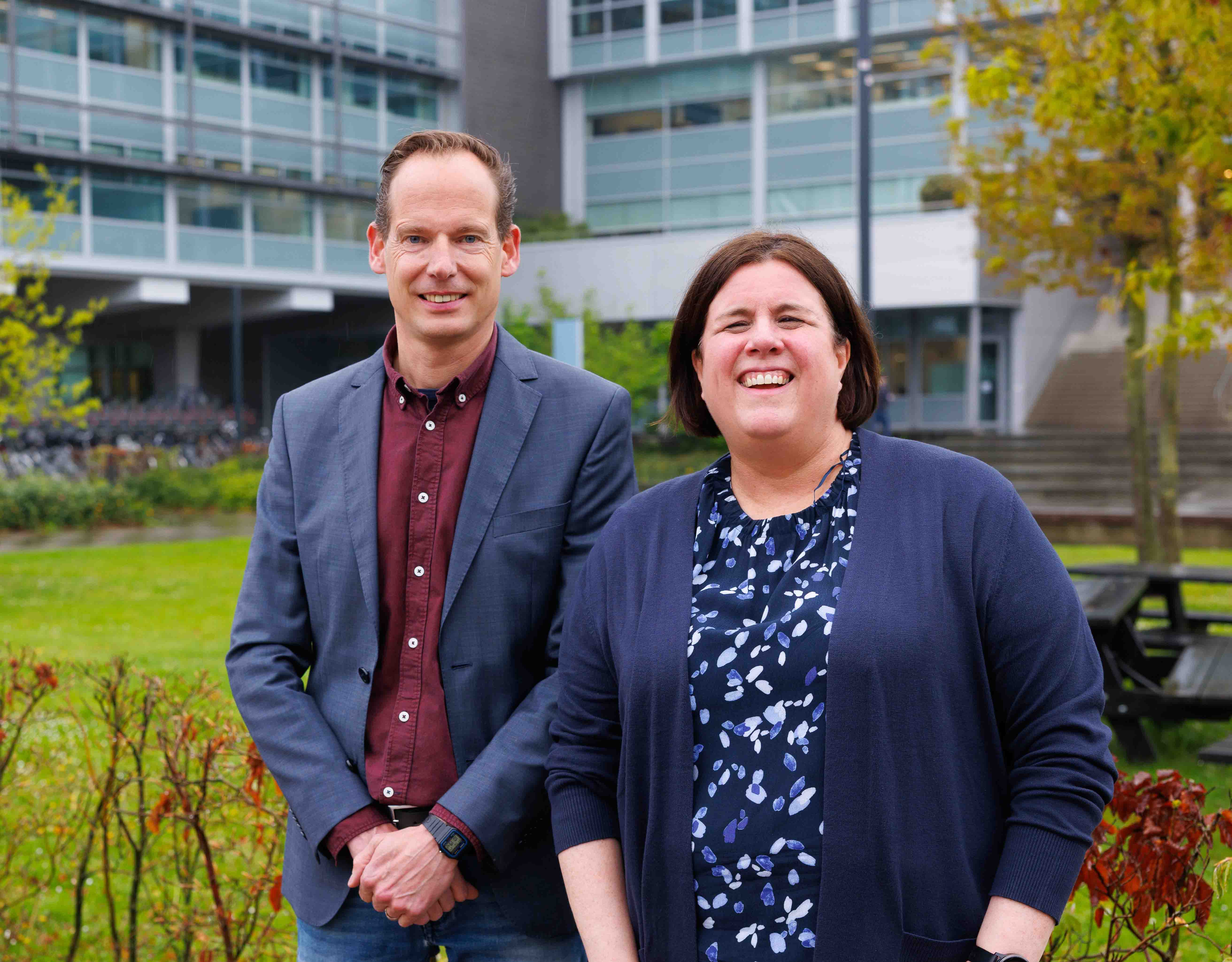 Pepijn Jeuken & Nicole Vissers-Eickmans in het Fontys gebouw Nexus. Foto: Bram Saeys