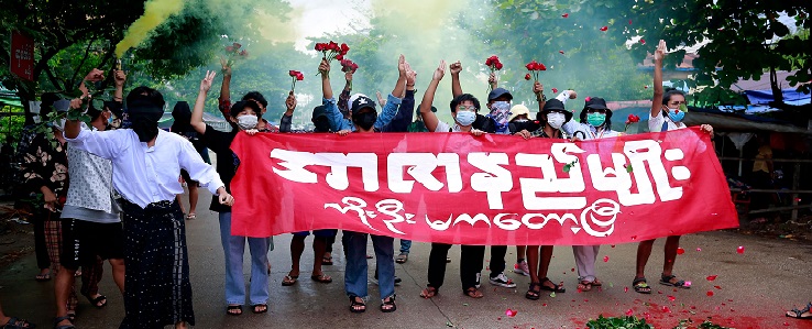 Mensen protesteren in Myanmar